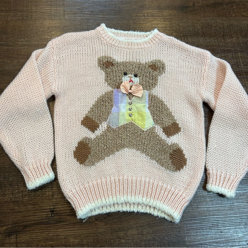 Charming Vintage Pink Bear Knit Sweater